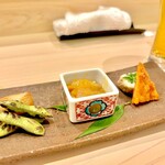 味ひろ - バチコ、焼き茶豆、ウド、コノワタ塩辛、蛸の子など