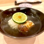 味ひろ - 鱧と松茸のお椀　染み入る美味しさ！