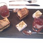 ル・ジュー・ドゥ・ラシエット  - バナナとチョコレートのエクレア、葡萄とジュレ　他