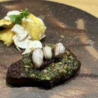 十皿 - 淡路牛の木の実パン粉焼き　きのこサラダ