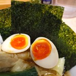 中華ソバ ちゃるめ - 味玉と海苔