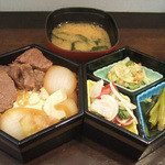 藤吉 - お昼のすき焼重(1000円)