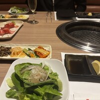 近江うし 焼肉 にくTATSU 青山本店 - 