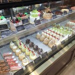 レタンプリュス - ショーケース