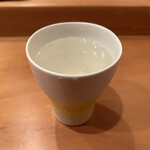 鮨 久保田 - 東洋美人　純米吟醸　大辛口　(山口県)　グラス100ml