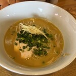 中華蕎麦 はざま - 鶏白湯と生姜のそば