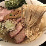 支那ソバ 小むろ - 麺