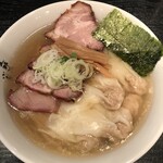 支那ソバ 小むろ - チャーシューワンタンメン（塩）