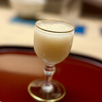 徳ㇵ本也 - ➓新興山梨のシャーベット
      〜なかにはラフランスを入れて。