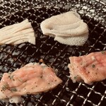 焼肉ホルモン はねいし - 