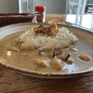 カフェ プルニエ_1