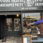 OVERWHELM HAMBURGER & BAR STAND - 店内