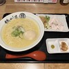 らーめん 一宮鶏白湯 鶏神