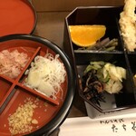 わんこそば たち花 - 食べ始め！箸休め、美味しかったです。