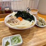 手打ちうどん 上を向いて - 