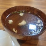 骨付鳥 一鶴 - 安定のとりスープ