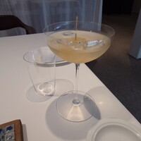 a.ligne - ●豊橋河合果樹園
                  　レモネーディアのコーディアルソーダ　1,100円
                  
                  ●コース、ドリンクのサービス料10%　1,760円
                  
                  合計　19,360円
