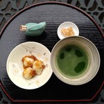 碓氷山荘 - 料理写真:大根おろしのお餅と抹茶