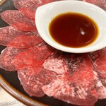 一升びん - 松阪牛 タン てっさ 1700円