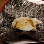 休日や - 海苔で巻いて磯辺巻き風に