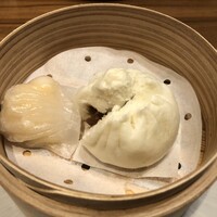 中国菜厨 エスサワダ 新丸ビル店 - 海老蒸し餃子、焼豚肉まん