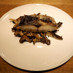 スガハラ - 三重 鰆 + きのこ（舞茸、椎茸、アワビタケ、ヒラタケ）のソテー