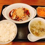 小さな厨房 焼き小籠包 生煎包 慕蘭 - 