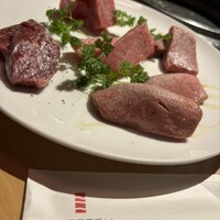近江うし焼肉 にくTATSU 銀座店 - 