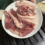 やきにく徳山 - 