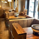 焼肉 銀しゃり 直球ホルモン - 内観