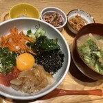 マルモキッチン KITTE博多店 - ビビンバごはん　ごはん大盛り　トロたくトッピング別盛り