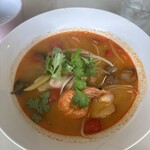 カントリーキッチン - トムヤムクンラーメン900円