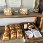 天然こうぼぱん とことこ - 食パンマンも、まいう〜ですYO〜\(//∇//)\