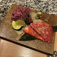 牛処 慶 - 赤身、ロース