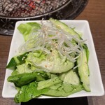 味道苑 - ゴマ塩サラダ　1人前半分取り分け注文