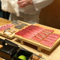 恵比寿 鮨 ふじまさ - 本日のネタを華麗に切り付けます。