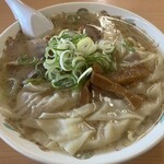 オーモリラーメン - ワンタンメン900円