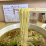 支那そば心麺 - 硬めの茹で上げ細麺。
