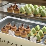 Patisserie Ravi,e relier - 