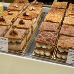 Patisserie Ravi,e relier - 