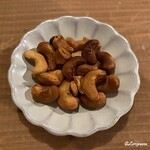 カレーとお酒 蕾 - スパイシーミックスナッツ