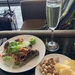 Malaysia Airlines, Golden Lounge - 