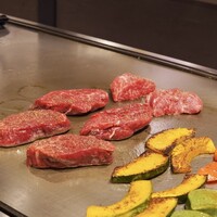 大阪鉄板焼き 神戸牛 TATARA - 