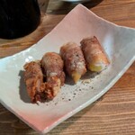 イザカヤ コン - 