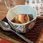 イザカヤ コン - 