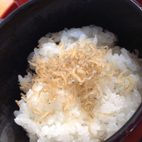 鉢の木 新館 - ご飯
                ちりめん山椒