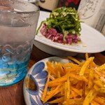 琉球チャイニーズ シシシ - 人参ムーチョと生青椒肉絲