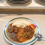 SARU CURRY - 