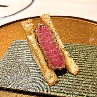 西麻布けんしろう - 厳選ヒレのブリオッシュカツサンド