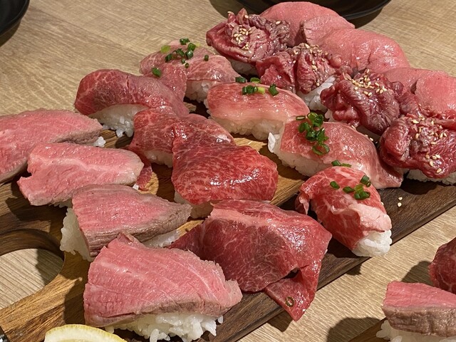 肉寿司さん専用 わぎゅとろ寿司と山形牛牛刺しセット | 肉刺卸 せんど